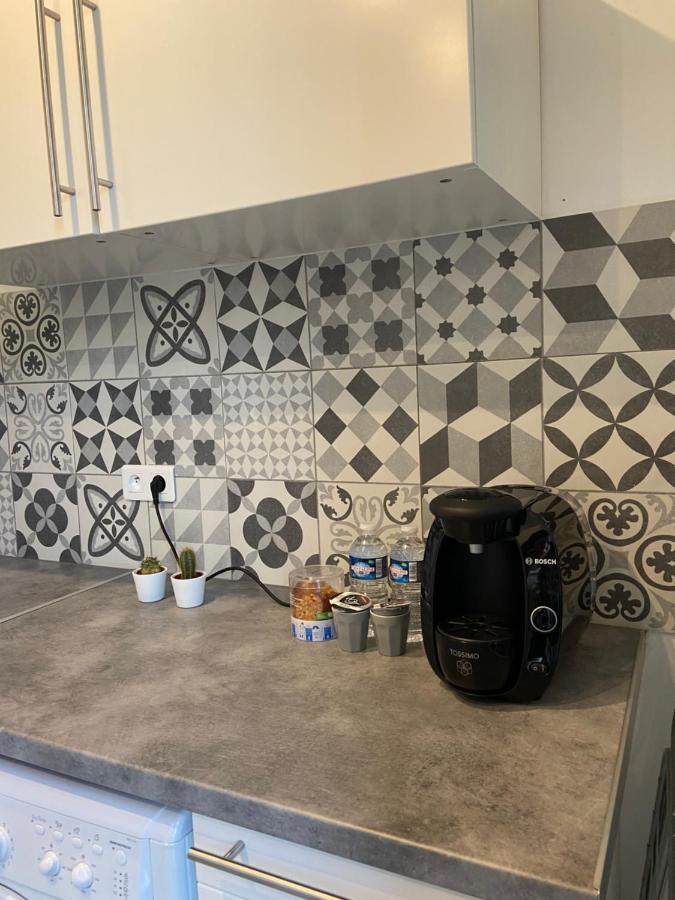 Studio Cosy Au Coeur Du Centre Ville Ideal Pour Visiter Marseille Exterior photo